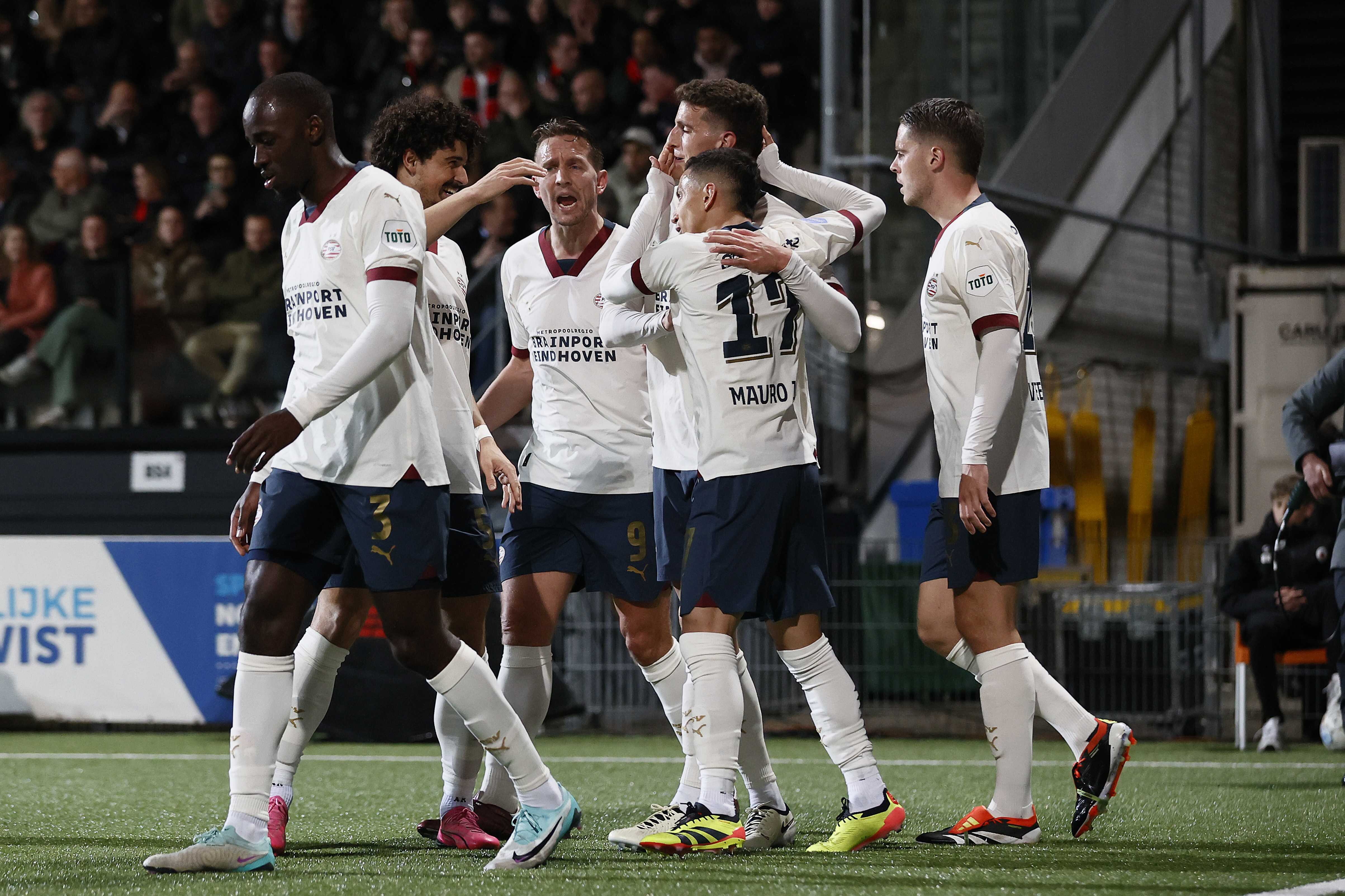 Jugadores del PSV. Foto: EFE/EPA/Pieter Stam de Jonge