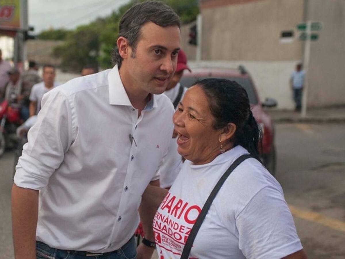 Mario Fernández regresa al Partido Liberal