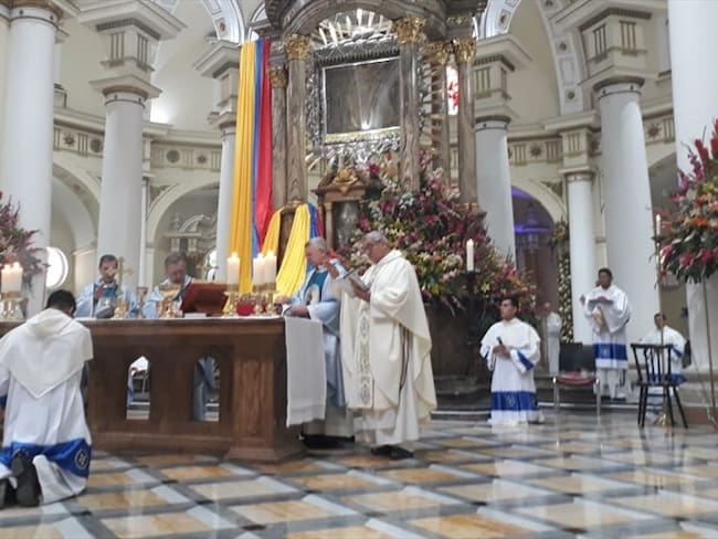 Monseñor Óscar Urbina quien pidió al país dejar a un lado la polarización.. Foto: La W