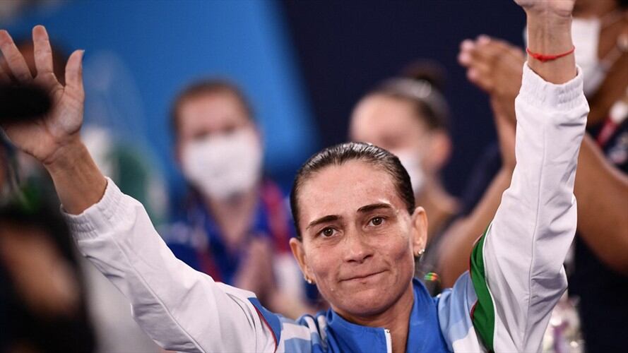 La gimnasta Oksana Chusovitina se despidió de los JJOO tras su octava participación. Foto: Loic VENANCE / AFP