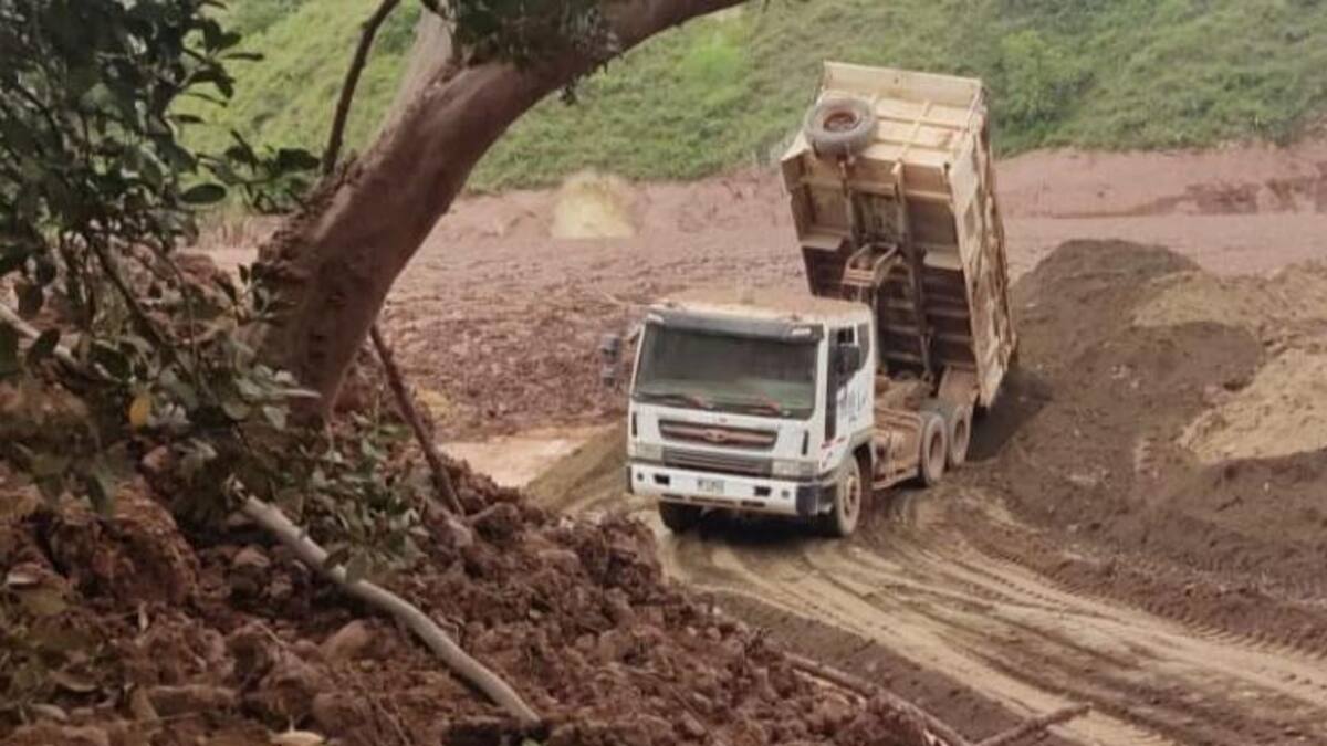 En la vía Ocaña – Cúcuta se han removido más de 42.000 metros cúbicos de material
