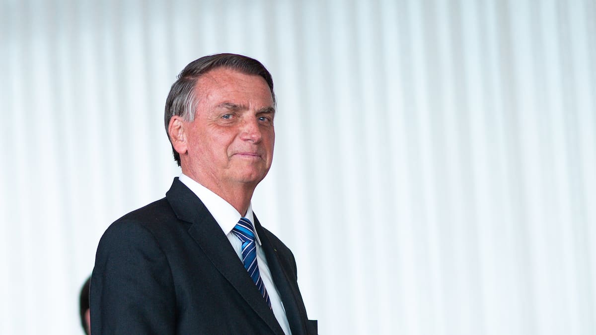 Juez autorizó a Bolsonaro a salir de la prisión domiciliaria para una consulta médica