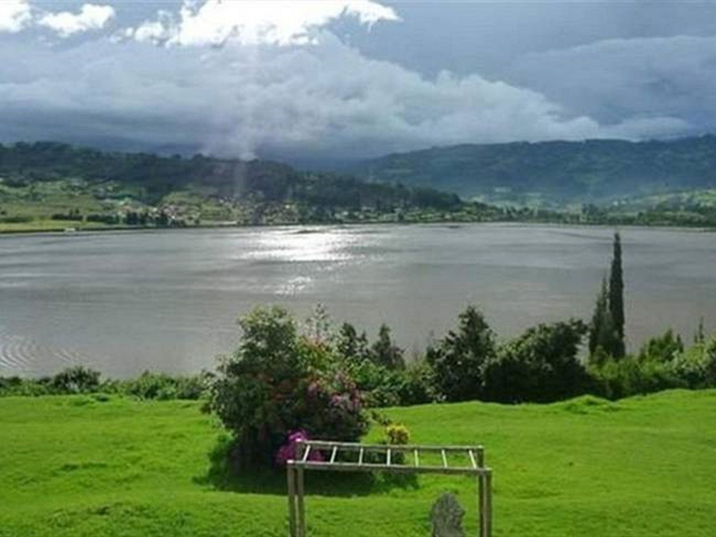 Los días 10 y 12 de marzo estarán abiertas las compuertas de la represa y el lago. Foto: W Radio.