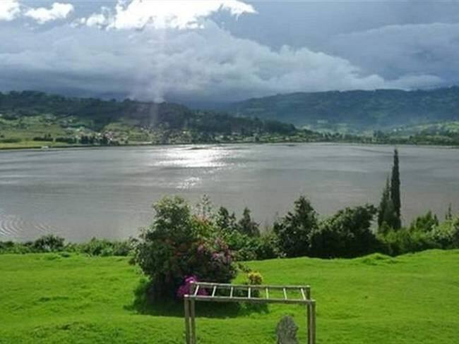 Los días 10 y 12 de marzo estarán abiertas las compuertas de la represa y el lago. Foto: W Radio.