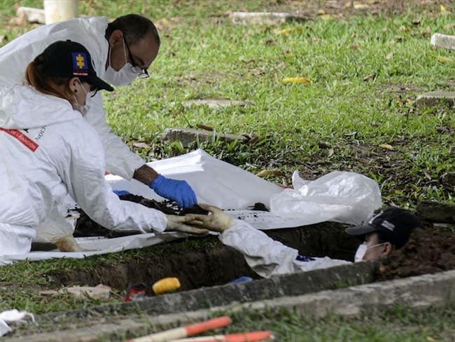 9.000 cuerpos han sido localizados y exhumados gracias a la información proporcionada por testigos, integrantes de varias organizaciones criminales que se han postulado a la Ley de Justicia y Paz. Foto: Getty Images