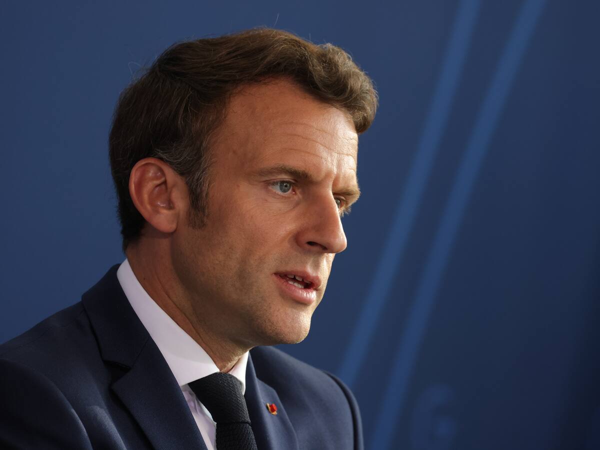 Macron discute con Orbán sobre el embargo de la Unión Europea al petróleo ruso