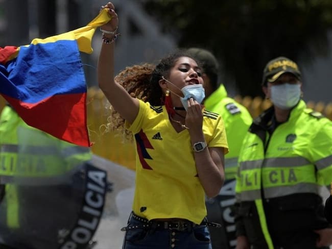 La encuesta indagó sobre el paro nacional, las clases de religión en colegios públicos, la Copa América y la resolución del proyecto Hidroituango. Foto: Getty Images / RAUL ARBOLEDA