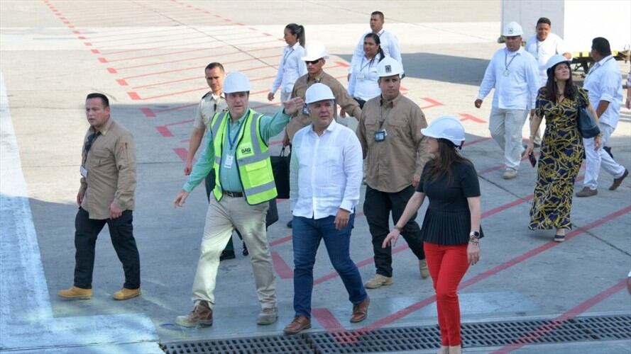 En estas obras, donde trabajan más de 240 operarios, se destinaron recursos por más de 320 mil millones de pesos. Foto: Twitter: IvanDuque