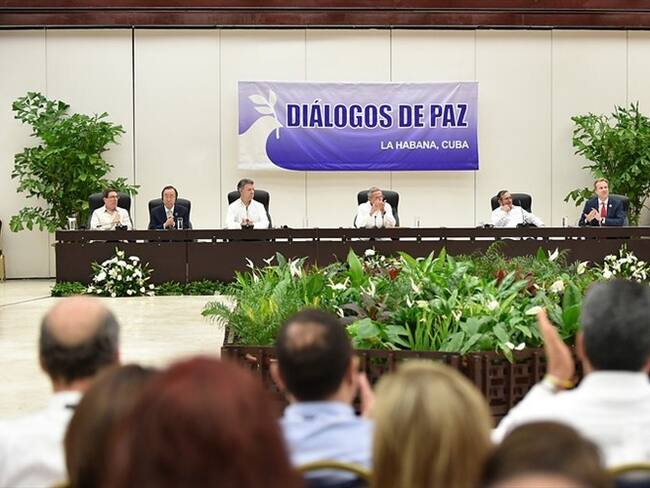 El Gobierno y la guerrilla de las Farc concluyeron en La Habana la negociación de un acuerdo para poner fin a más de medio siglo de conflicto armado. Foto: Colprensa