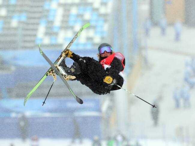 ZHANGJIAKOU, CHINA - FEBRUARY 17: Ben Harrington of Team New Zealand competes during the Men's Freestyle Skiing Freeski Halfpipe Qualification on Day 13 of the Beijing 2022 Winter Olympics at Genting Snow Park on February 17, 2022 in Zhangjiakou, China. (Photo by Ian MacNicol/Getty Images)