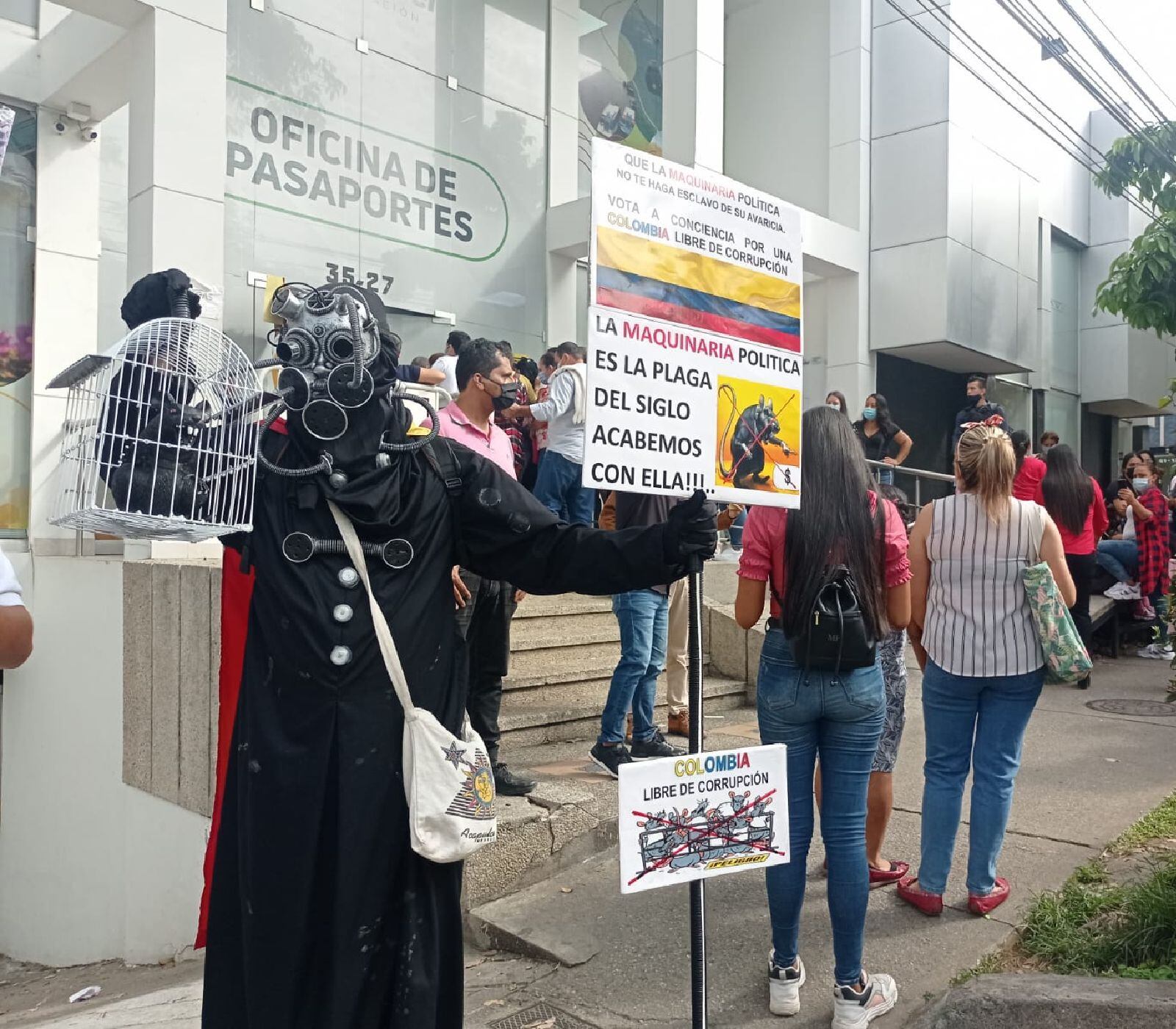 Oficina Pasaportes/ cortesía