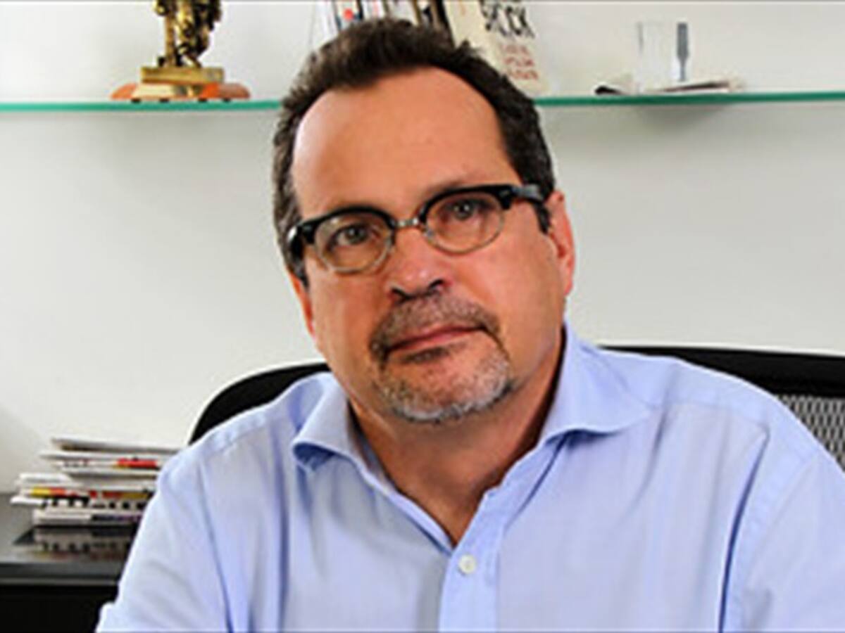 'Según Petro, los que no votan son corruptos o mansas ovejas de Uribe': Marco Schwartz