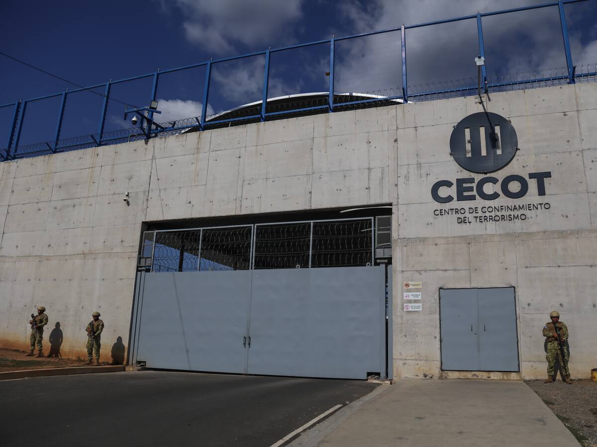 El Salvador aprueba ampliación número 40 del régimen de excepción en “guerra contra las pandillas”