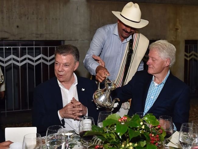 Bill Clinton participa en el Foro Mundial de Productores de Café. Foto: Presidencia de la República.