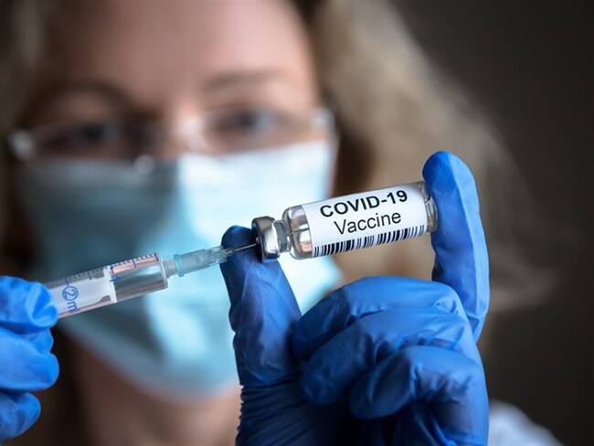 Colombianos accederán gratuitamente a la vacuna del COVID-19. Foto: Getty Images