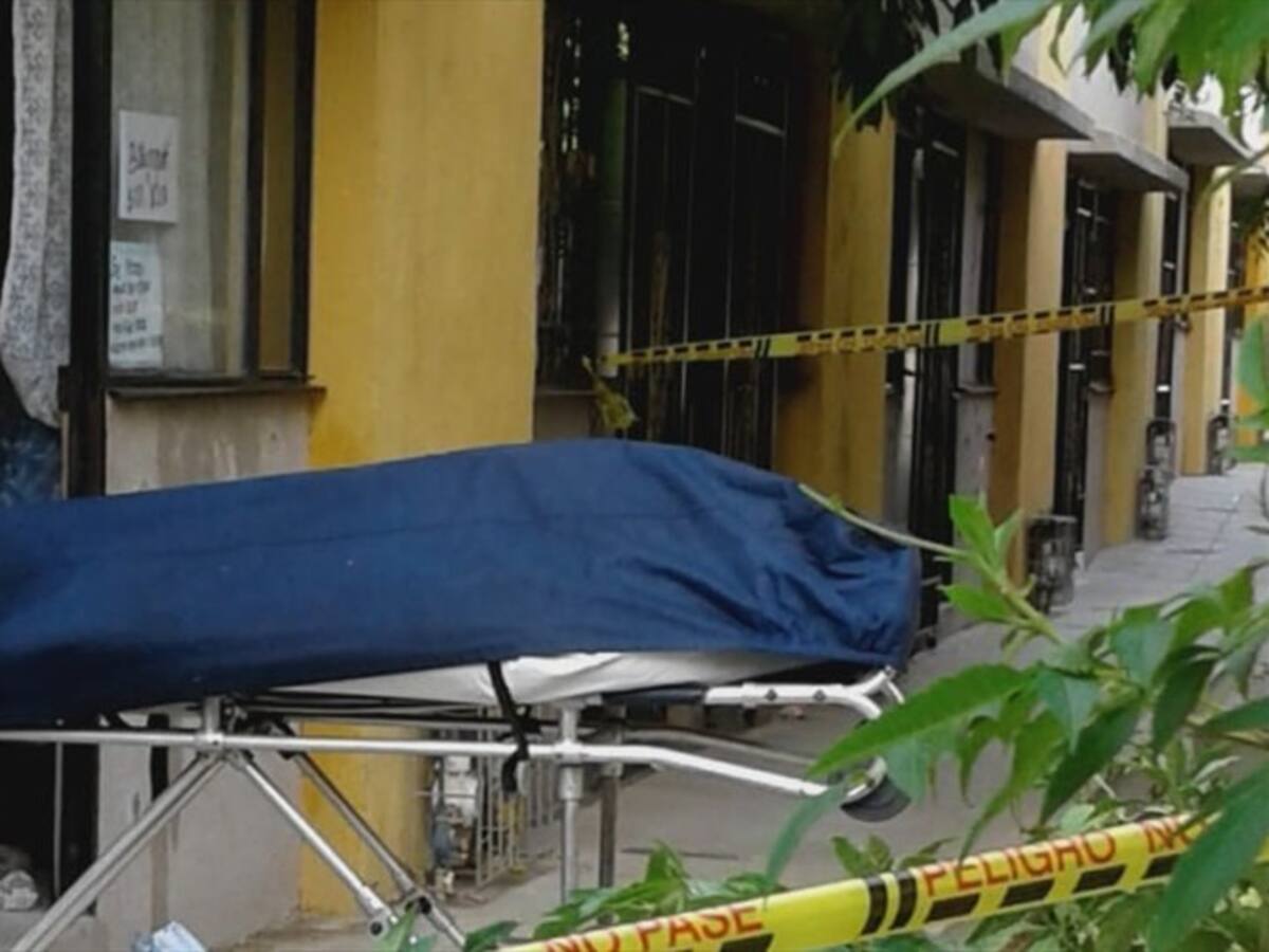 Cadáver sospechoso de COVID permaneció dos días en una casa