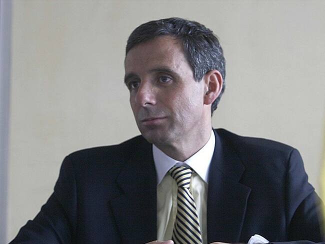 El ex congresista Miguel Gómez se inscribió como candidato al Senado de la República por el Partido Conservador. Foto: Colprensa