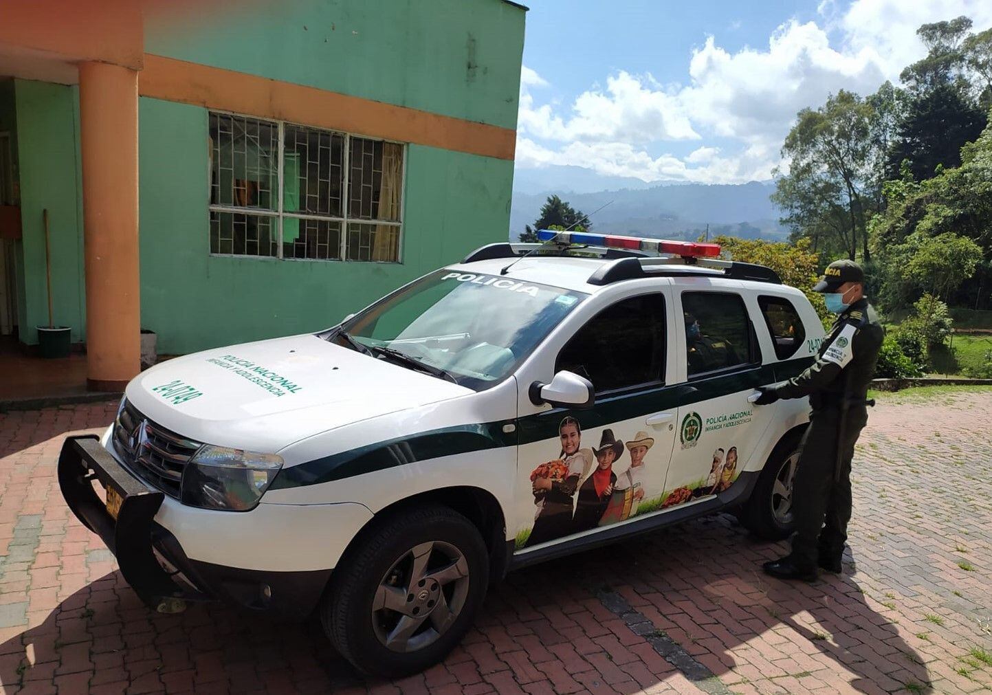 Detienen a adolescente por agredir a su mamá. Crédito: Policía de Caldas.