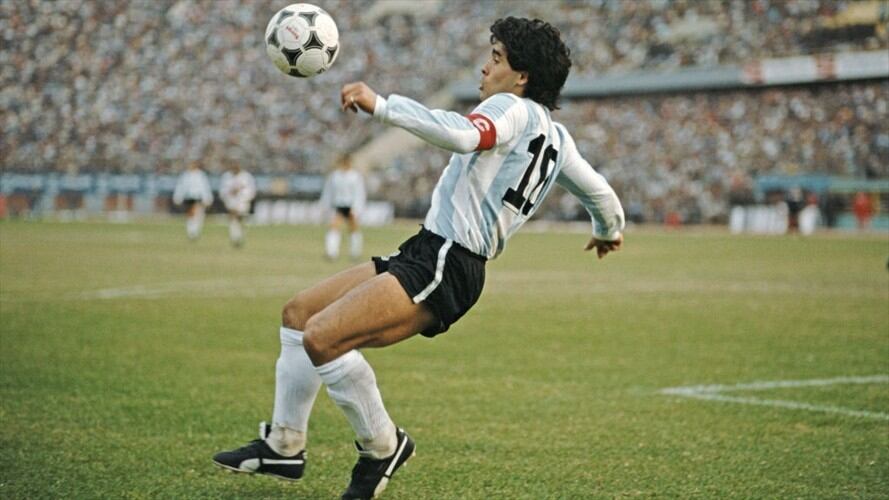 Diego Maradona, exfutbolista argentino. Foto: Getty Images / La 'iglesia maradoniana' argentina recuerda al ídolo en su cumpleaños