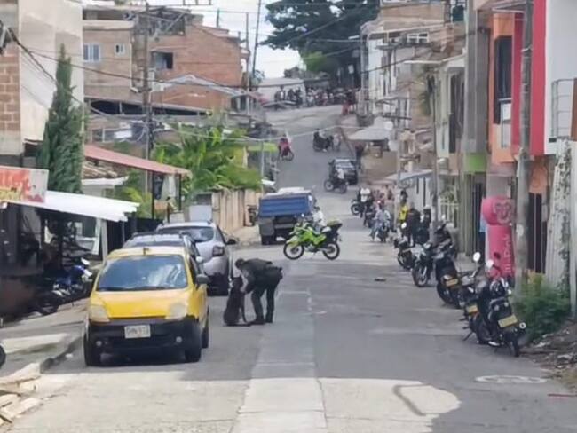 Una de las cargas detonó a pocos metros de las instalaciones policiales, la alcaldía y el palacio de justicia. Crédito: Suministrada.