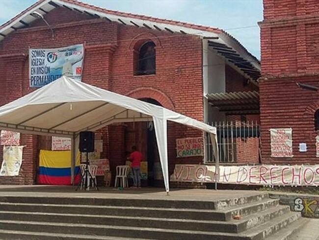 Comunidades étnicas se toman iglesia en Jamundí a modo de protesta. Foto: Cortesía