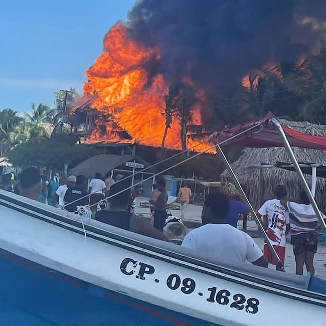 Incendio en San Onofre, Sucre. Foto: cortesía Gestión de Riesgo de Sucre.