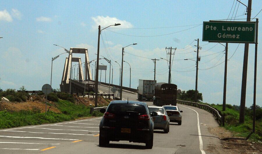 Puente que comunica a Barranquilla con Soledad. Foto: Colprensa.