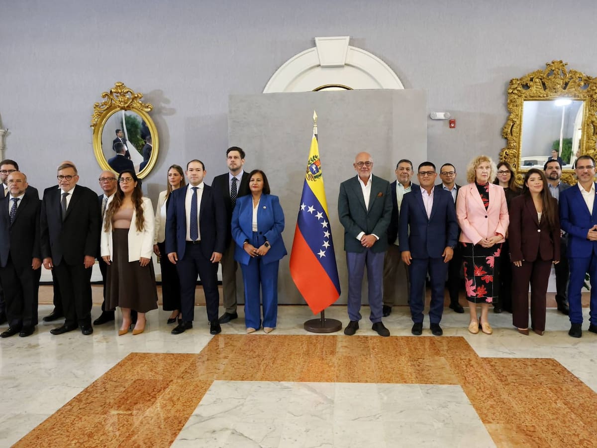 El chavismo y la oposición acuerdan revisar la ley utilizada para las inhabilitaciones políticas
