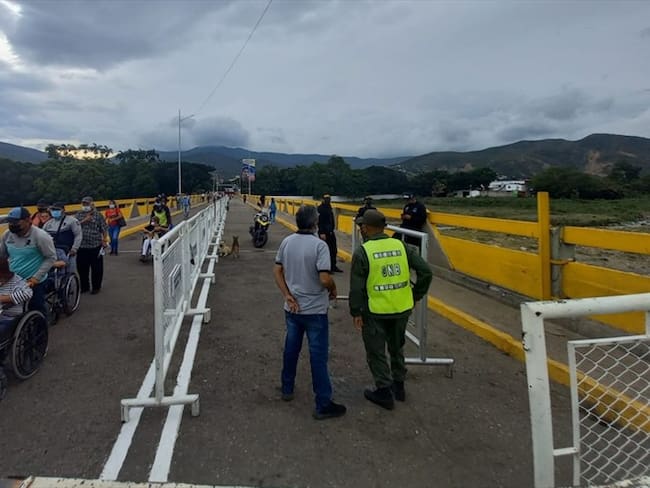 Solo se autorizó el paso de vehículos de carga: alcalde del municipio Bolívar
