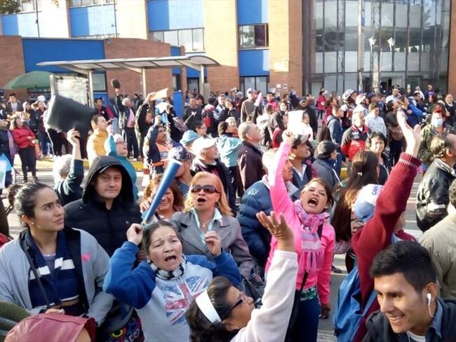 "Tenemos que hacer filas de un día para que nos asignen una cita". Foto: Cortesía @elpatrullero_