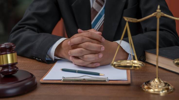 No estaba en el país: abogado de coronel Feria sobre su silencio en caso ‘chuzadas’