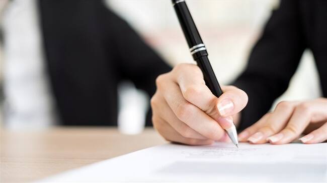 Los contratos en su mayoría tienen que ver con mercados y elementos de bioseguridad para prevenir la COVID-19.. Foto: Getty Images