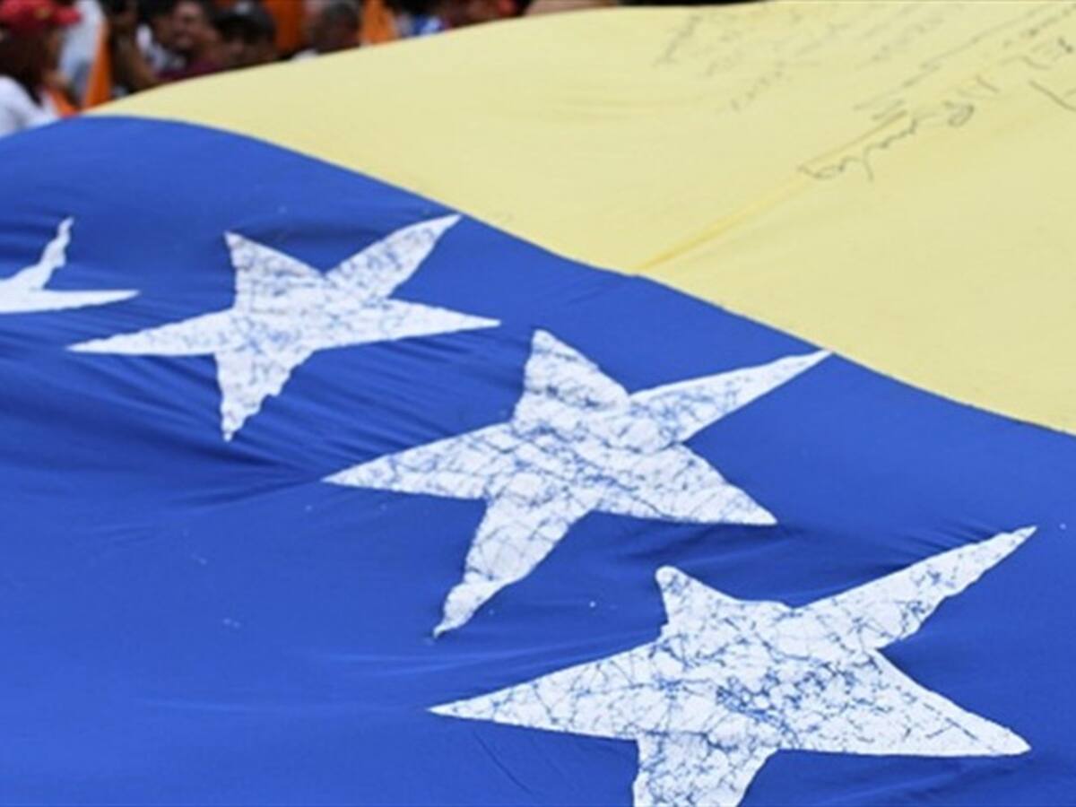 Senadores boyacenses responden a alcaldesa de Cubará frente a crisis migratoria