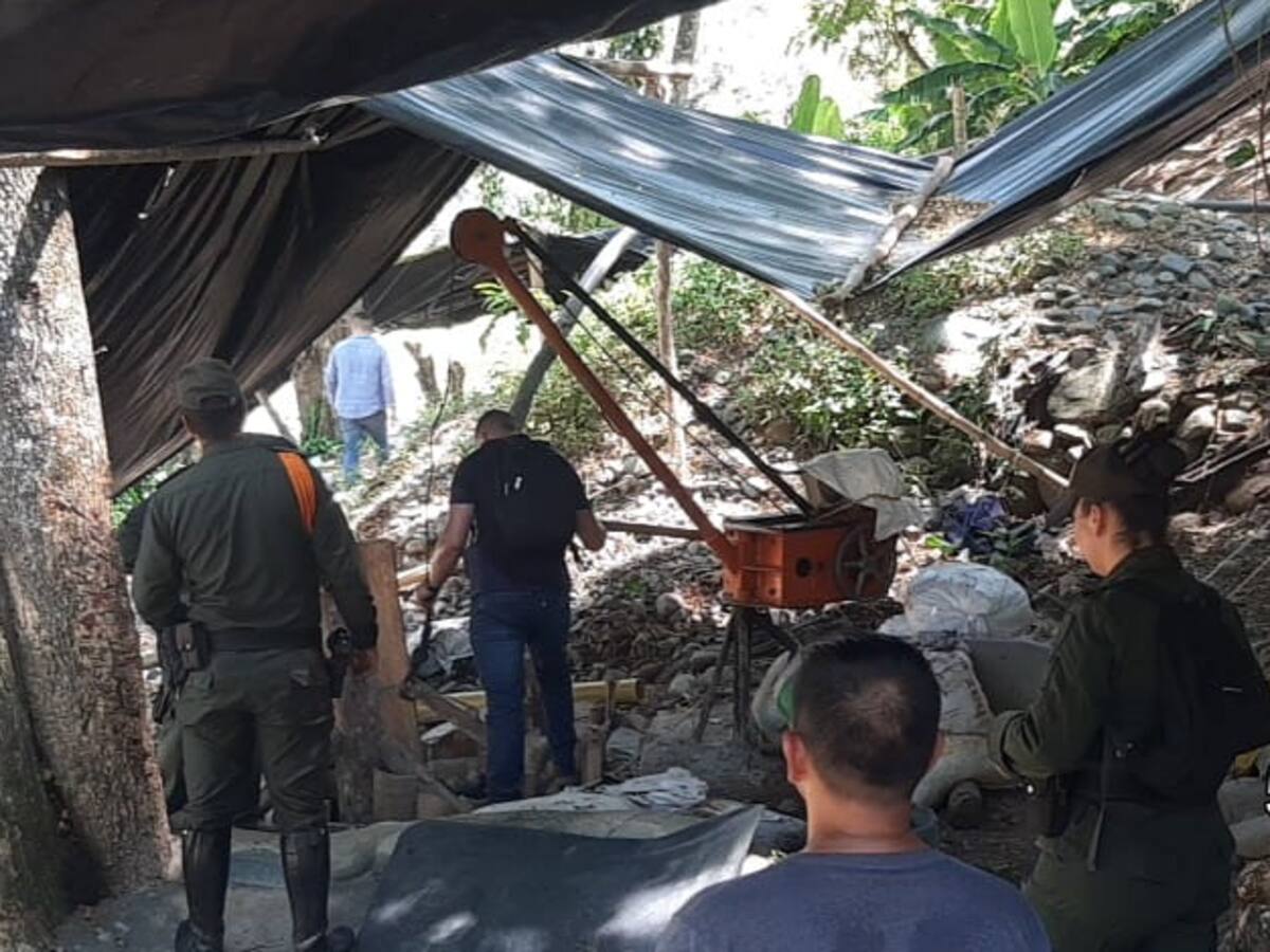 Cierran 16 minas ilegales e incautan material minero en Filadelfia, Caldas