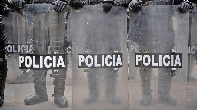 En la ciudad de Popayán se registraron fuertes disturbios en la noche de este domingo, protagonizados por sujetos encapuchados. Foto: Getty Images