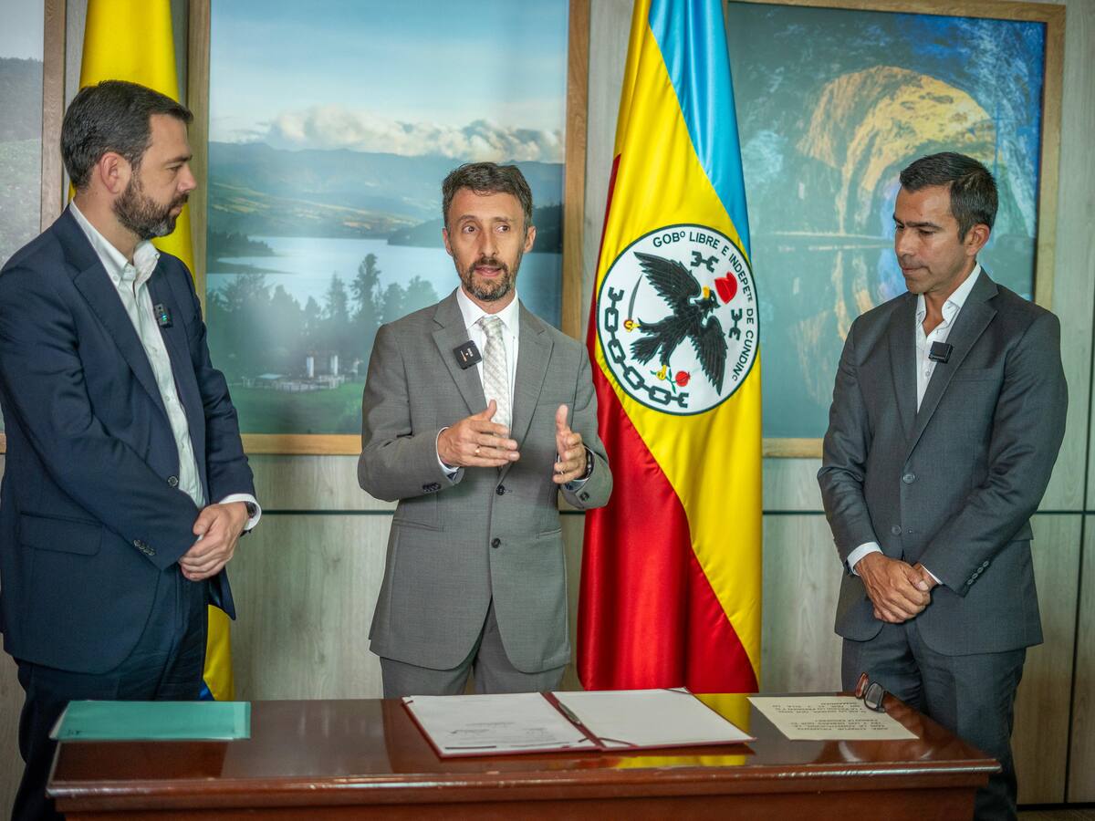 Luis Lota asume como director de la Región Metropolitana Bogotá – Cundinamarca