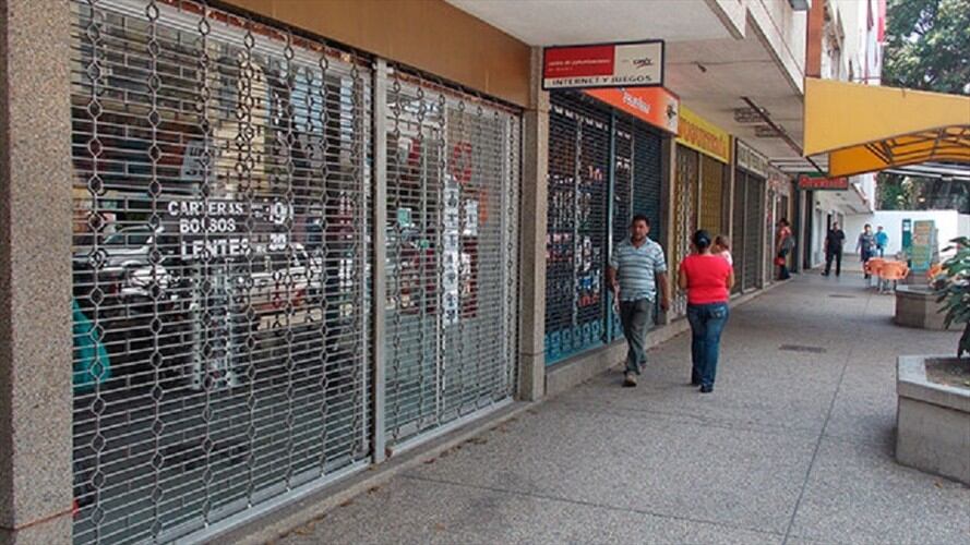 Comercio en Táchira cerró sus puertas tras anuncios económicos de Nicolás Maduro. Foto: Audrey Carrillo