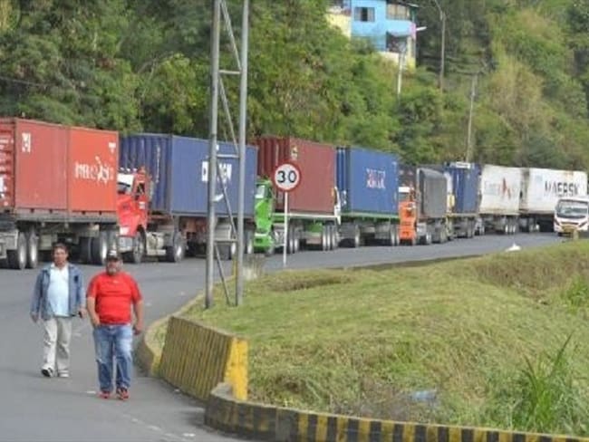Corredor de Buenaventura reitera que no se permite la movilidad de productos para exportar. Foto: Colprensa