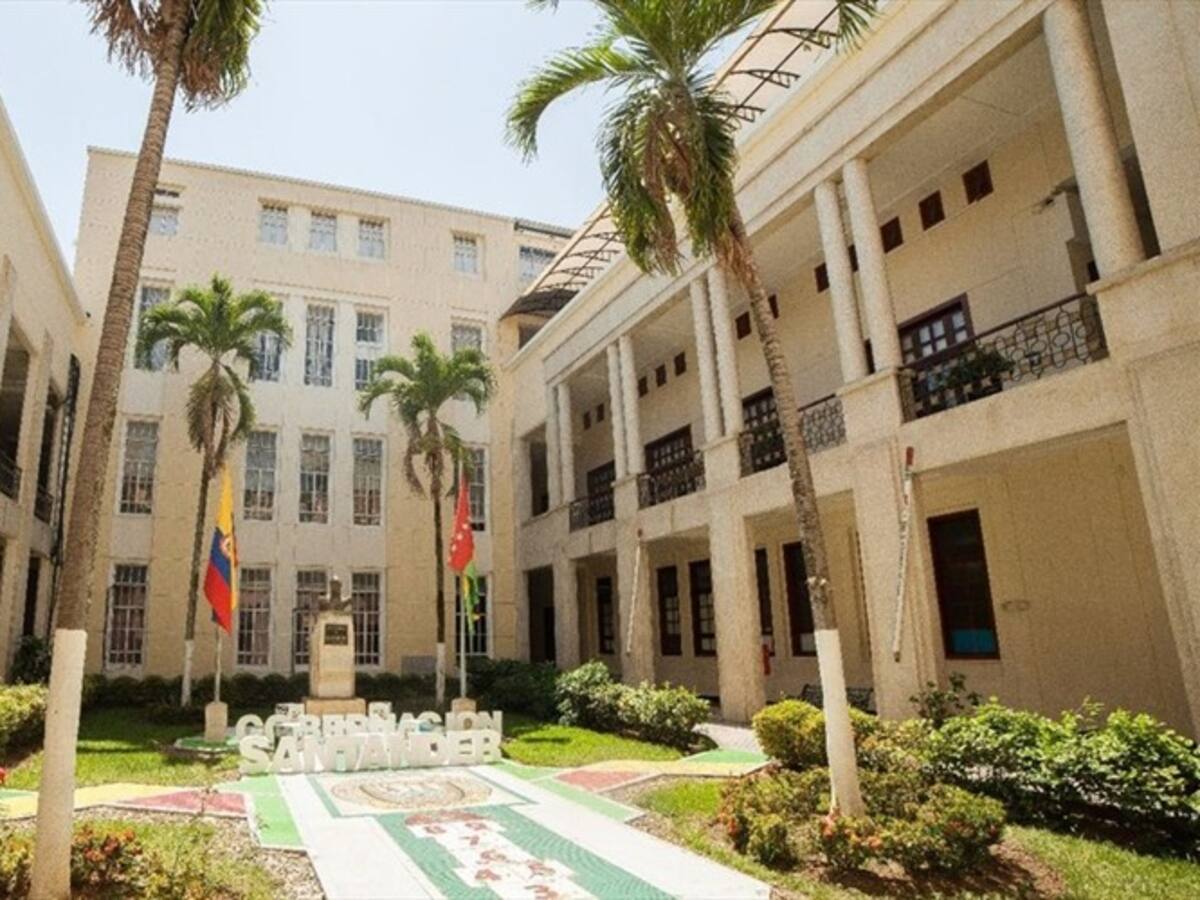 Primer contagiado de COVID-19 en la Gobernación de Santander