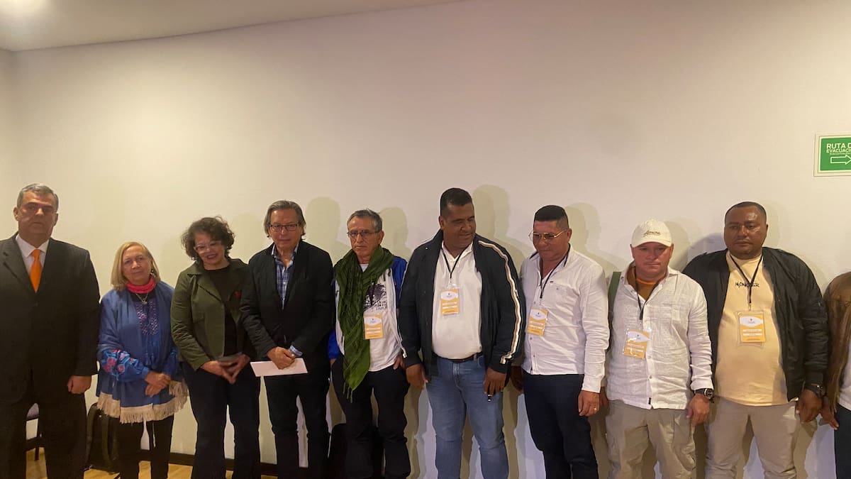 Gobierno y grupo que se separó de ‘Iván Márquez’ anuncian relanzamiento de diálogos