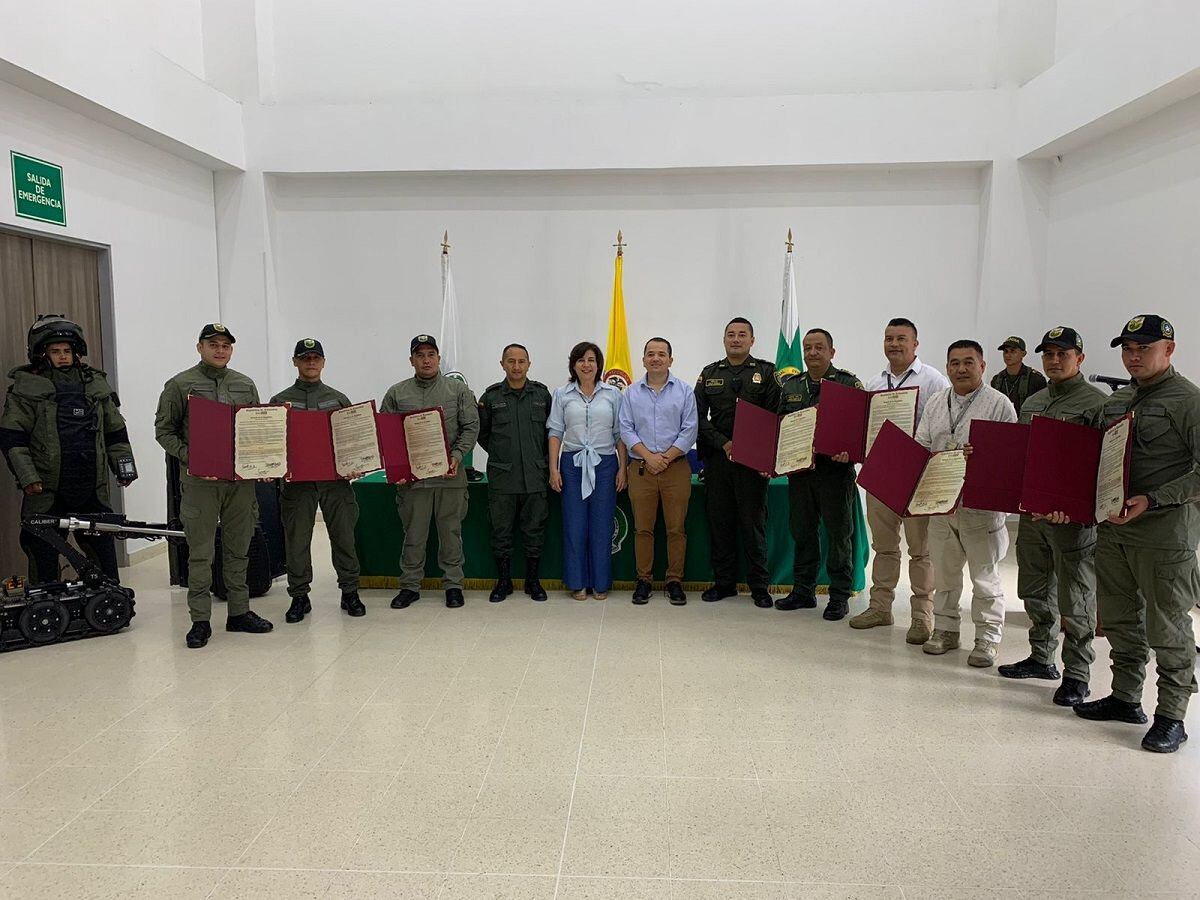 Senado condecoró al grupo antiexplosivos de la Policía Nacional - Cortesía Policía del Norte de Santander