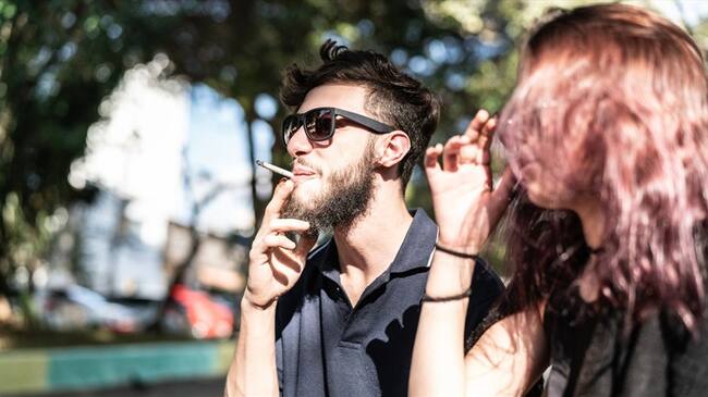 El proyecto busca proteger a los niños, niñas, adolescentes y adultos mayores de la exposición al humo de tabaco y sus derivados. Foto: Getty Images / FG TRADE