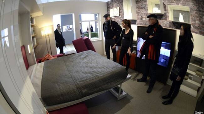 En micro-apartamentos como éste, mostrado en Nueva York, el diseño es clave. Foto: BBC Mundo