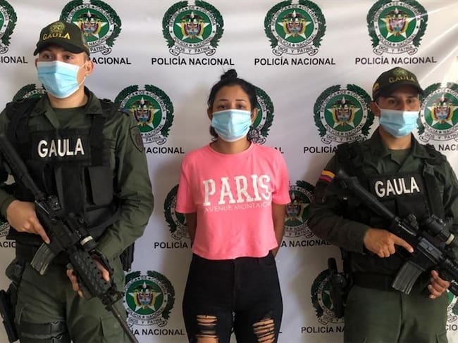 Juez en Barranquilla imputa cargos contra pareja sentimental de alias “Tommy Masacre”
