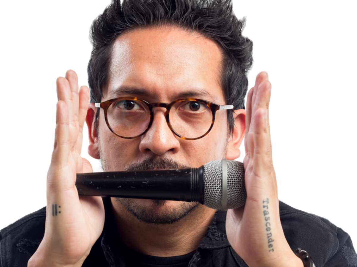 ‘Trascender’: Las anécdotas e historias de vida de Frank Martínez en un show de comedia