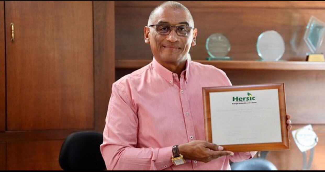 Mario Fernando Córdoba, gerente del Hospital General de Medellín. Foto: Tomada de @HGMHospital