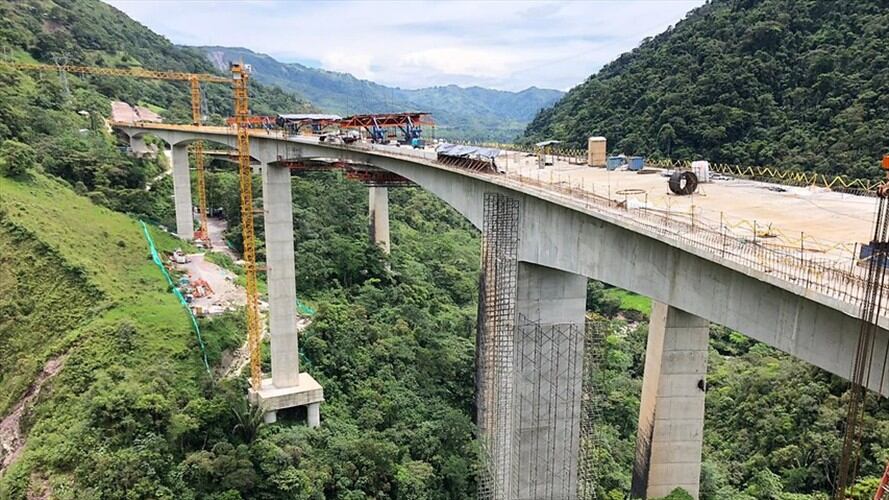 El nuevo puente de 460 metros de longitud, se adaptará a la tipología de voladizos sucesivos. Foto: Colprensa / ANI