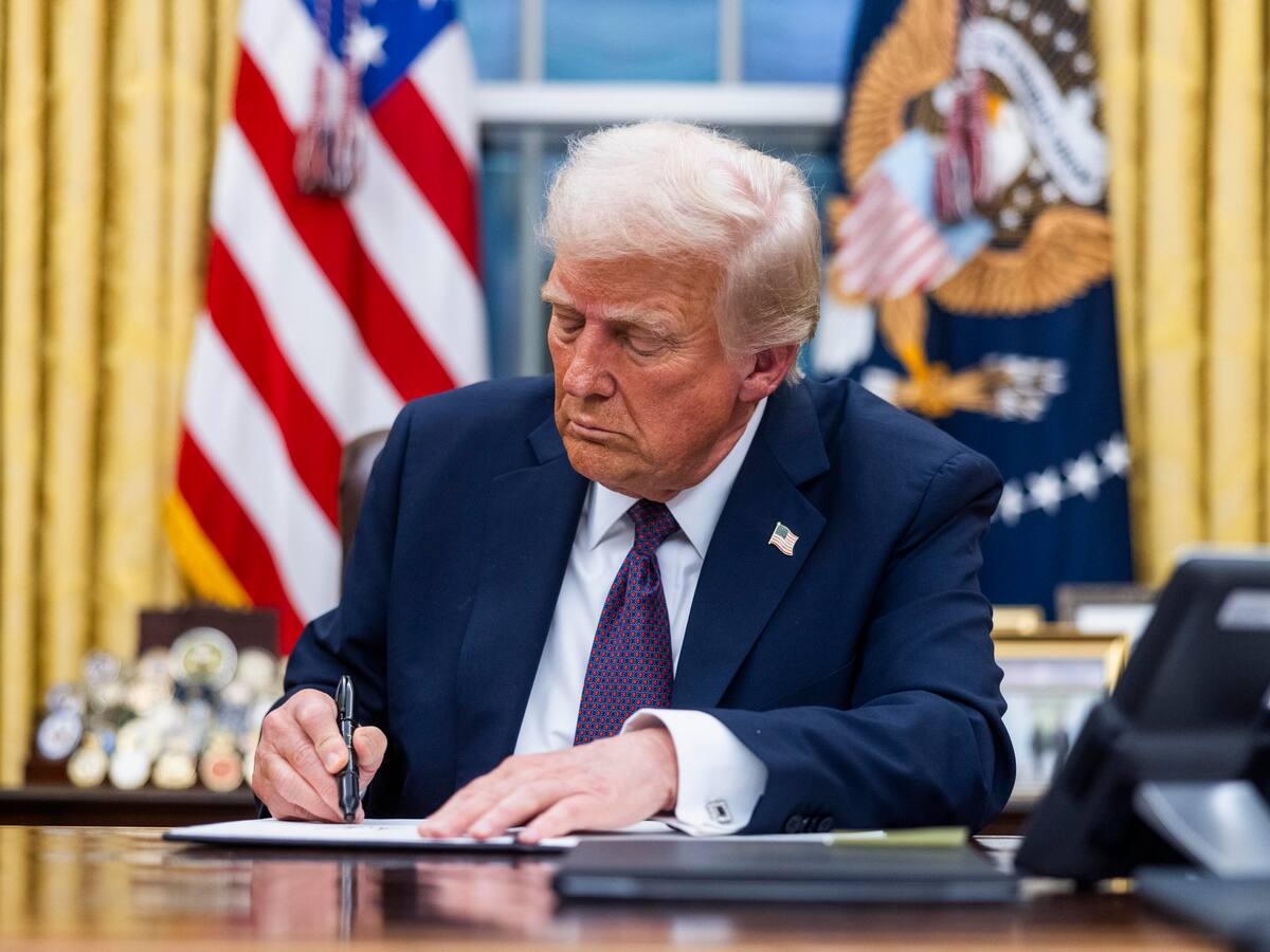 Trump firmó una orden ejecutiva para negarles la ciudadanía a hijos de inmigrantes indocumentados