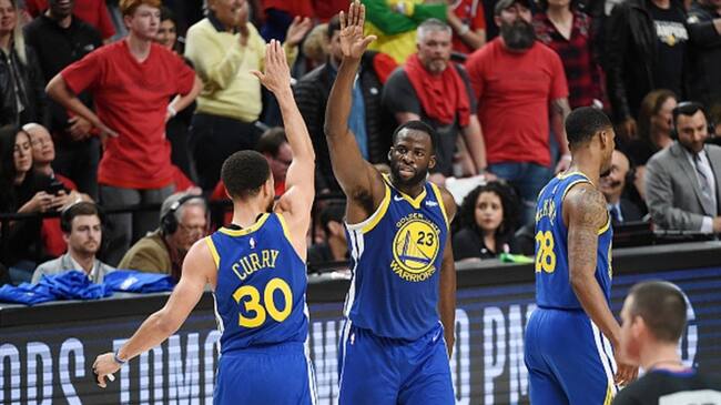 Warriors vencen a Blazers 119-117 en tiempo extra y avanzan a final de la NBA. Foto: Getty Images