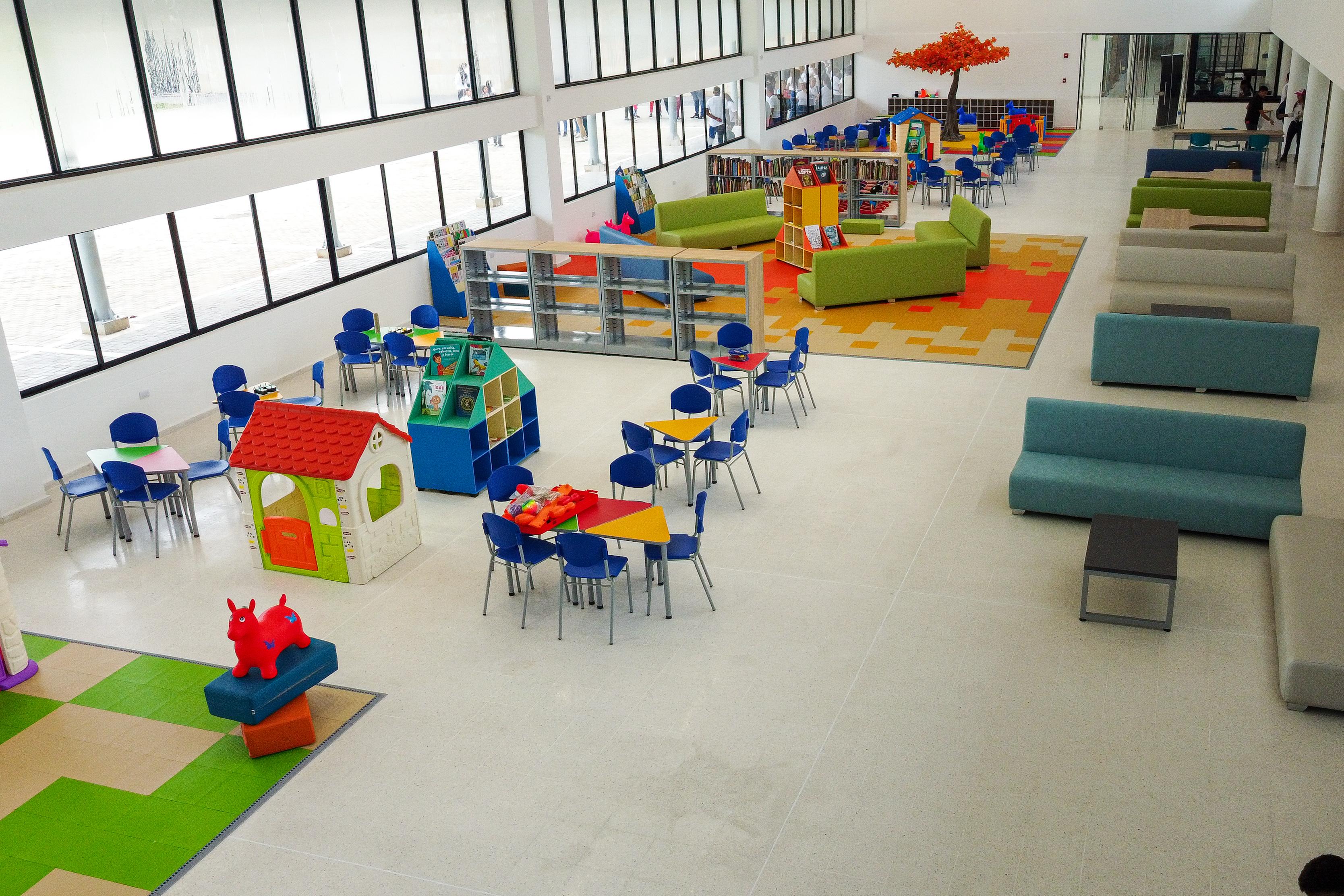 Se ‘destrabó’ elefante blanco en Barrancabermeja: Después de 13 años se entregó la Megaludoteca. Foto: Gobernación de Santander.